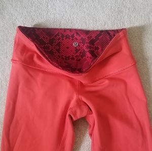 Lululemon reversible workout tights